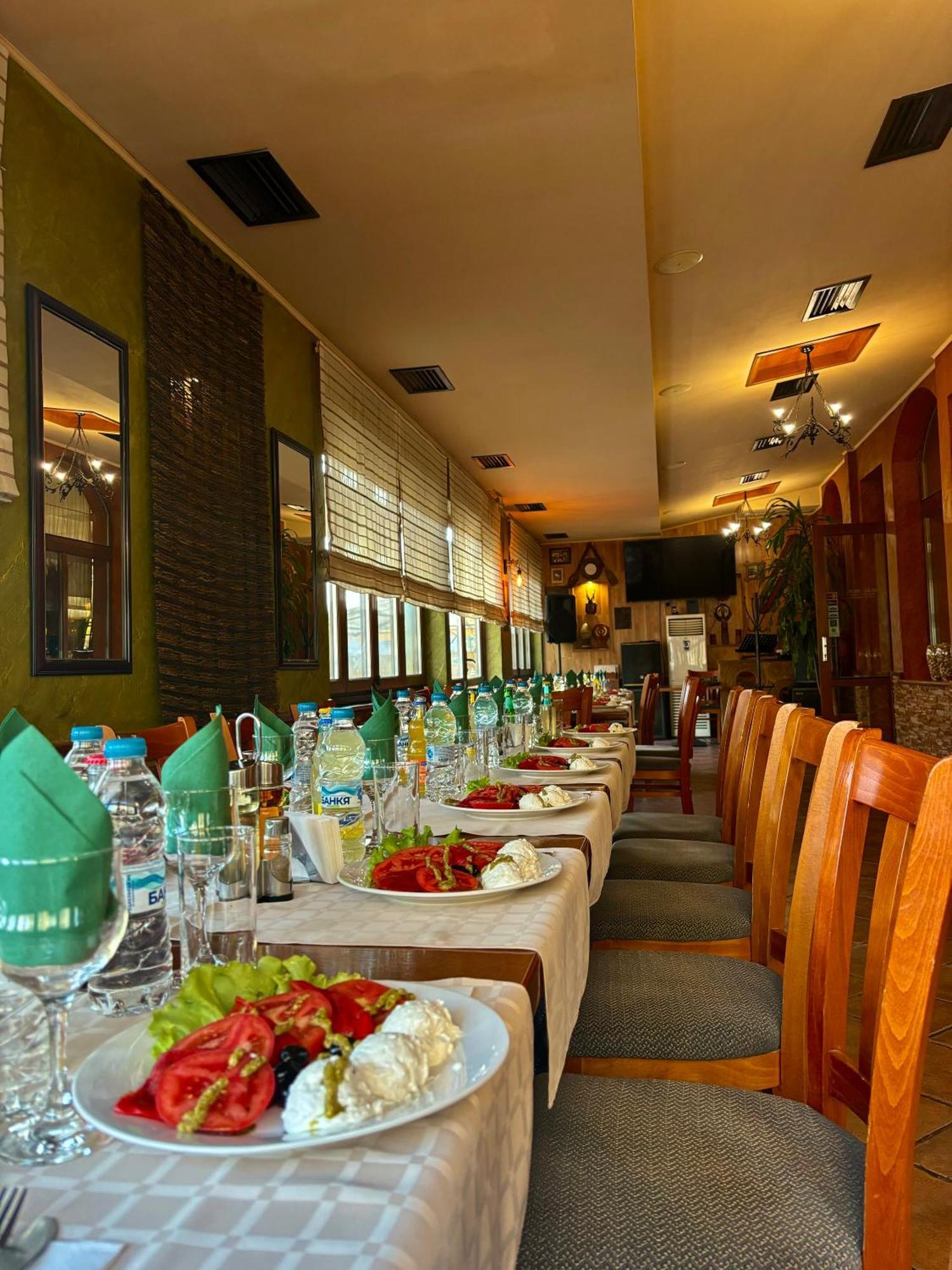 Family Hotel Palermo Tutrakan Экстерьер фото